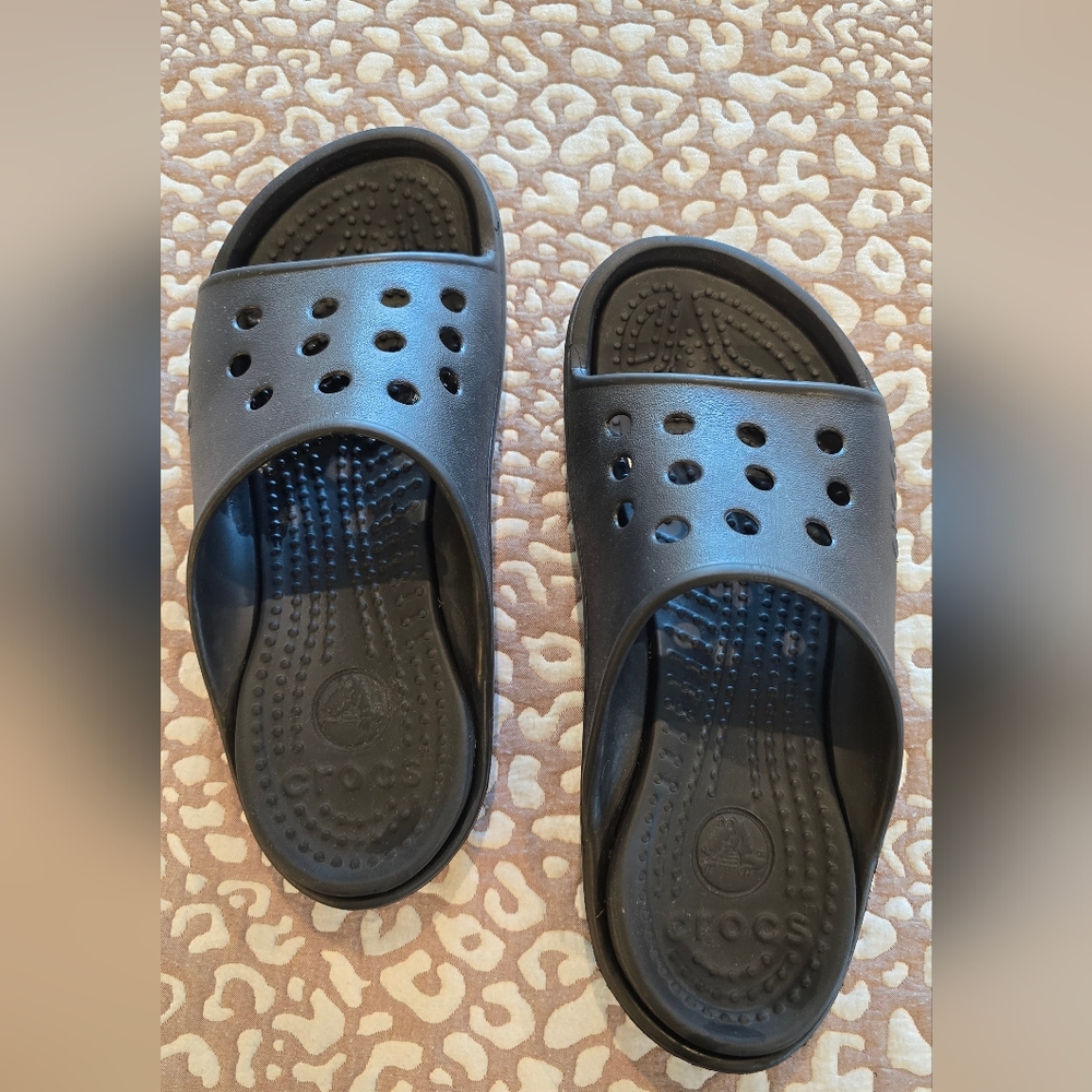 Crocs Black Slide Sandals M-9 W-11